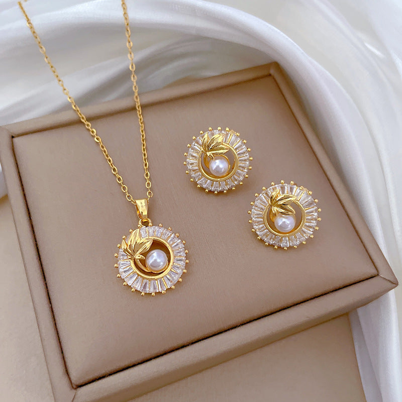 Fleur Earring & Necklace Set
