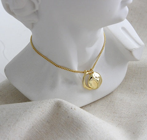 Élan Pendent Necklace