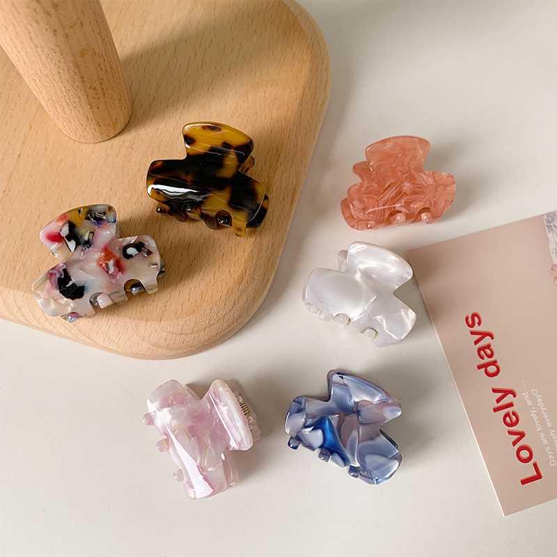 Élan Acrylic Hair Clip