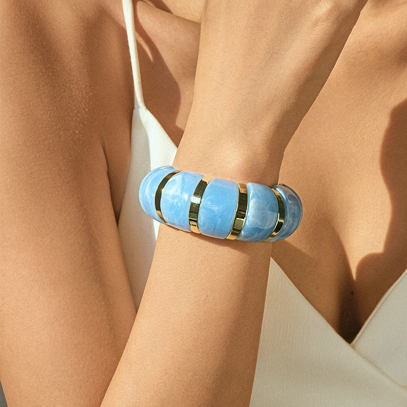 Fleur Acrylic Bangle