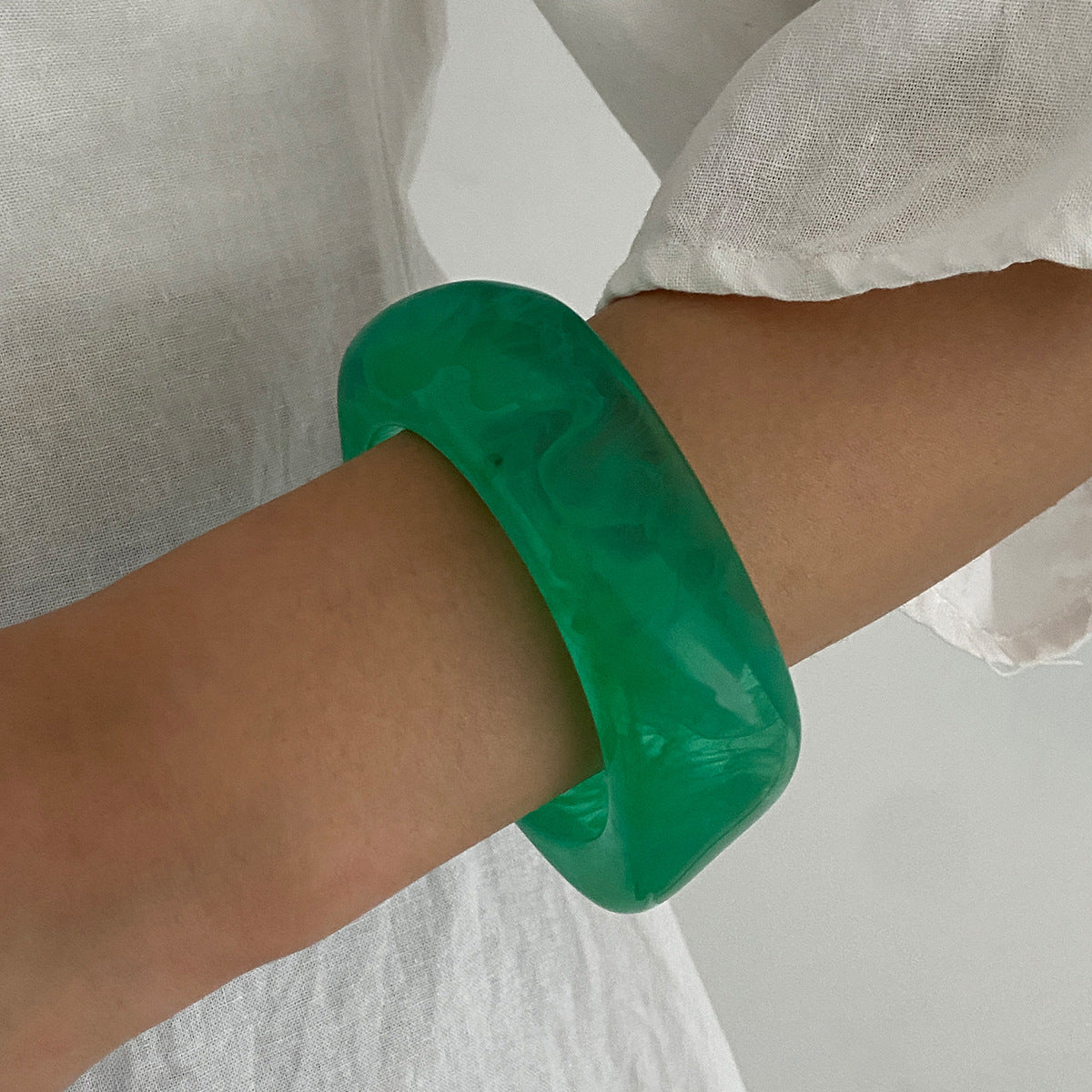Fleur Resin Bangle