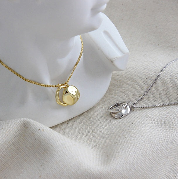Élan Pendent Necklace