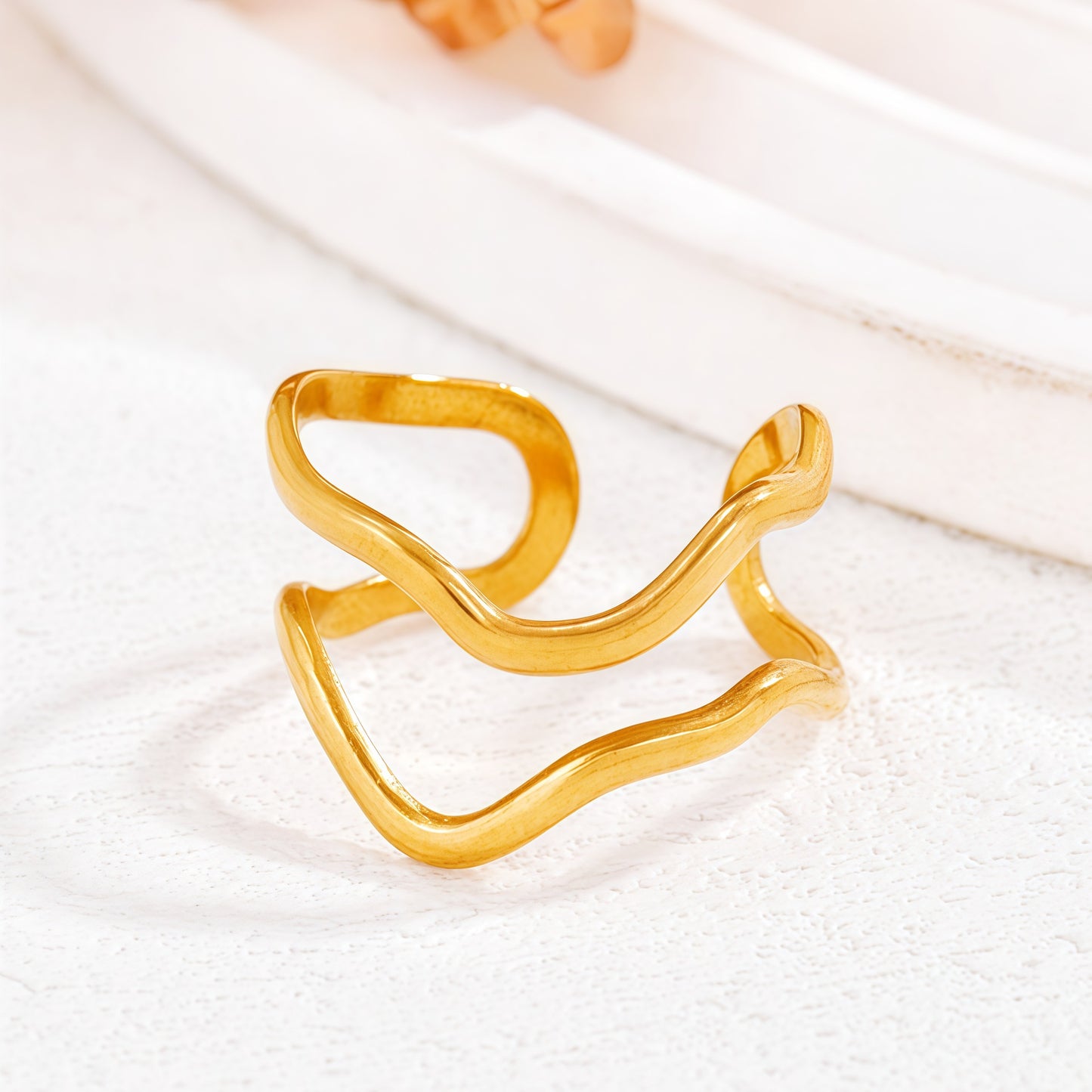 Lune Wave Ring