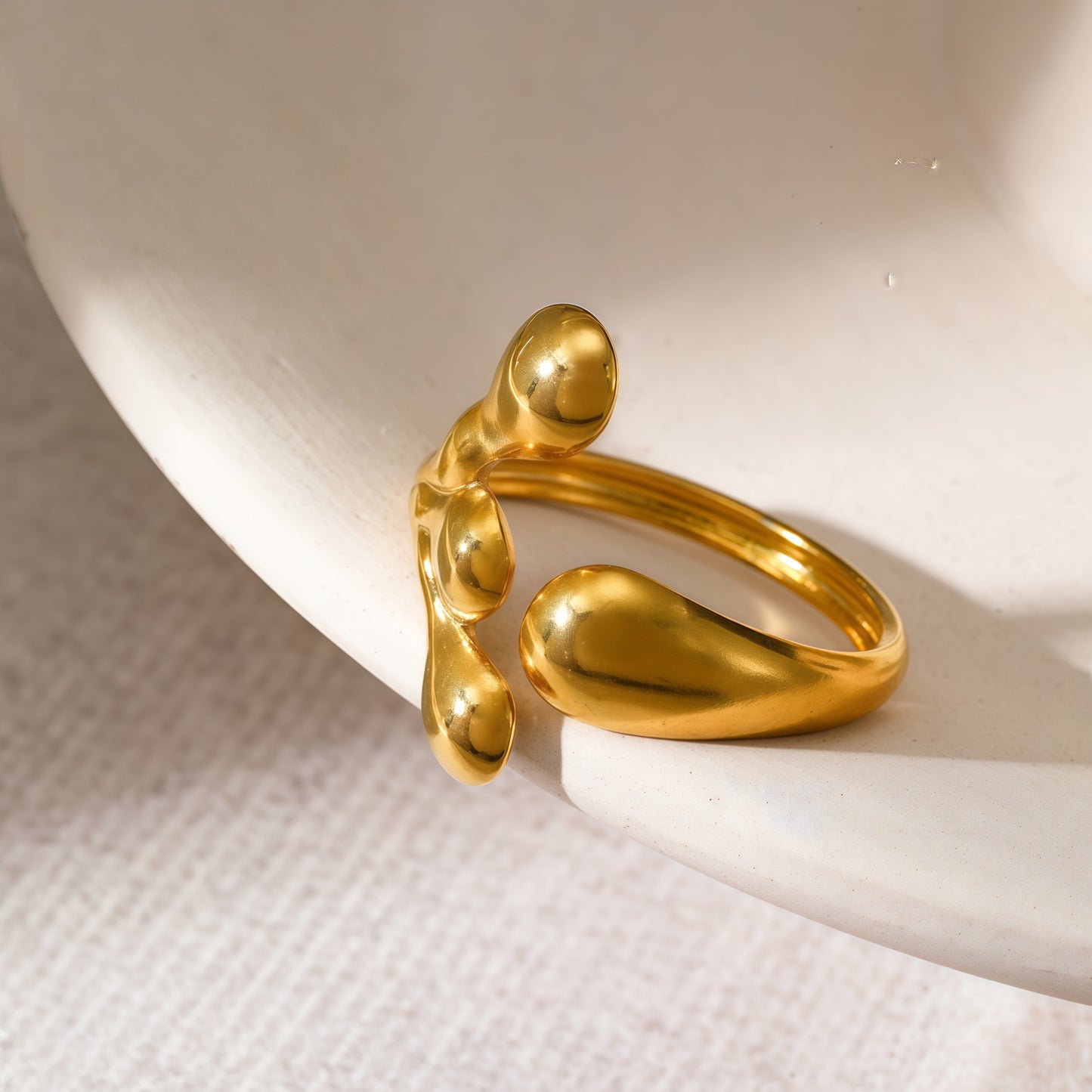Lune Wave Ring