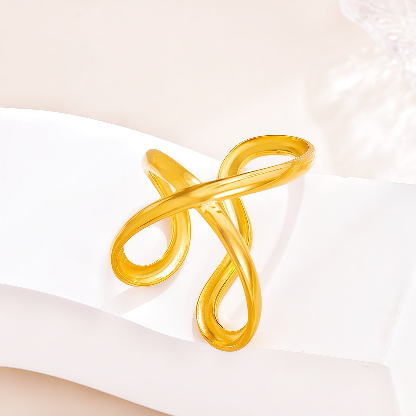 Lune Wave Ring