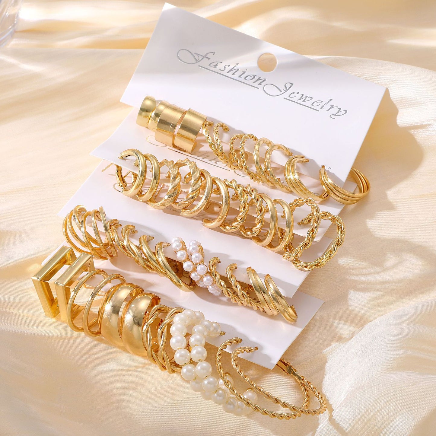 Fleur Hoop & Pearl Earrings