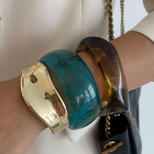 Ivory Chunky Acrylic Bangle