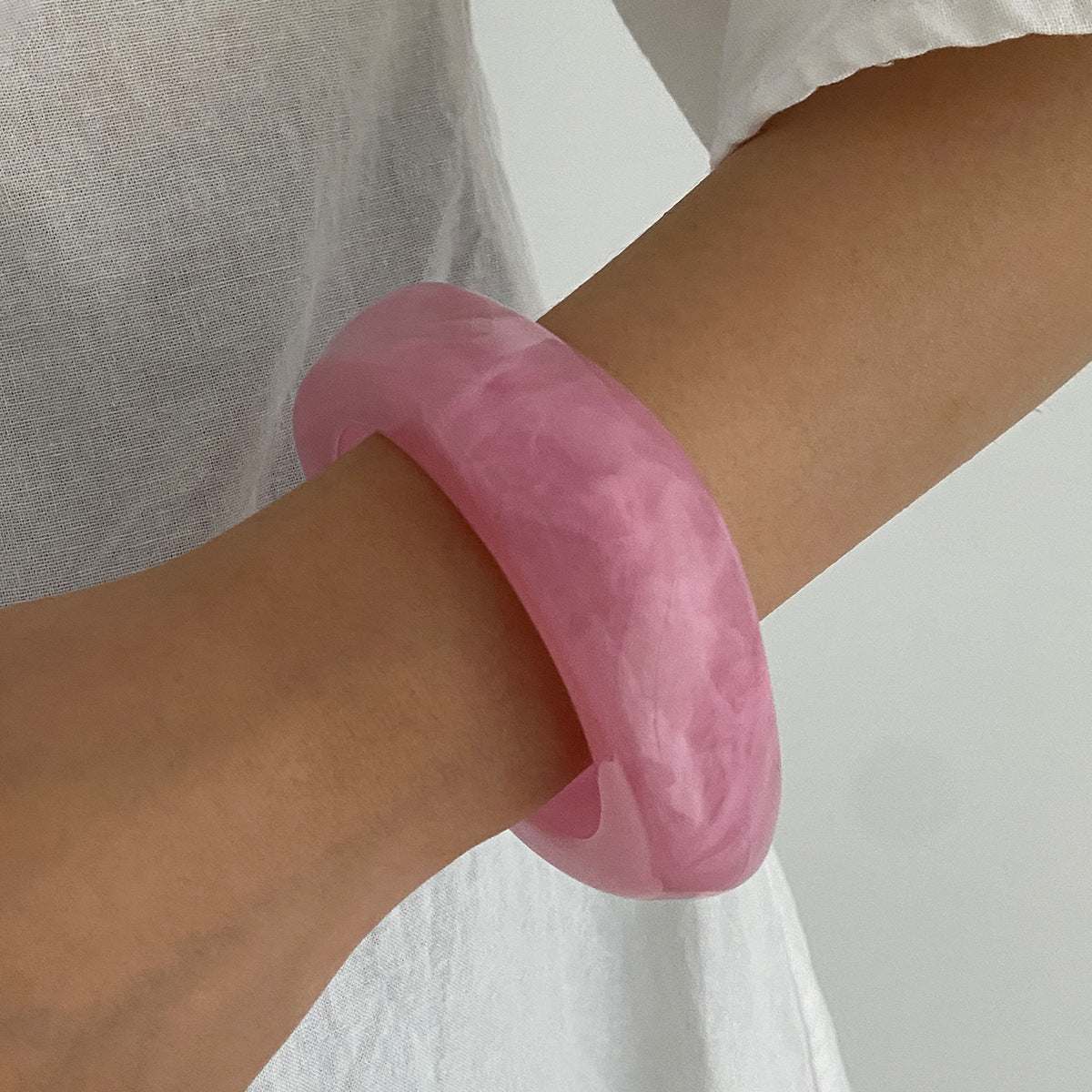 Lune Acrylic Chunky Bangle