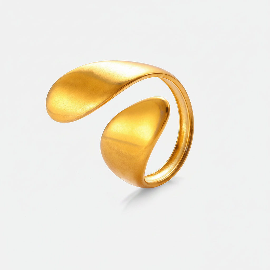 Lune Wave Ring