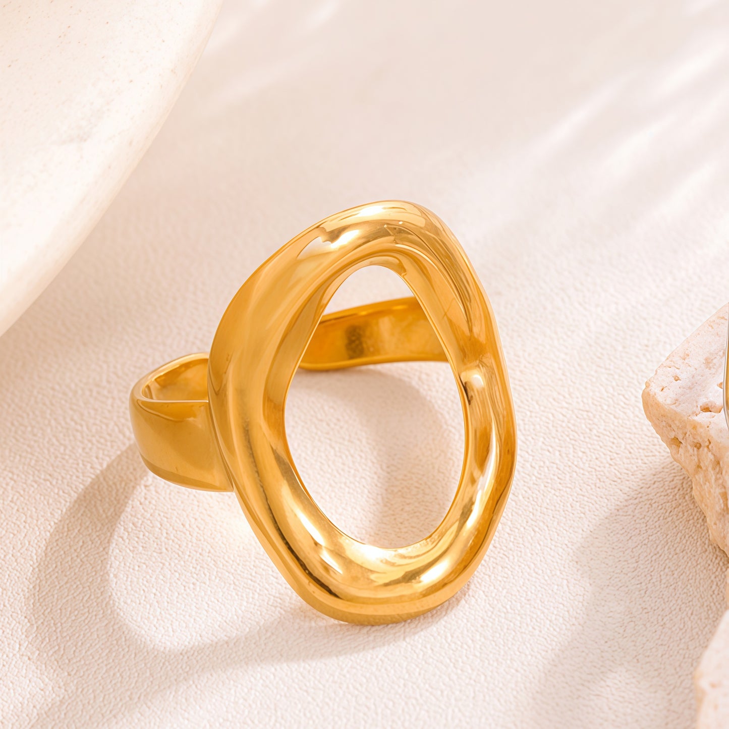 Lune Wave Ring