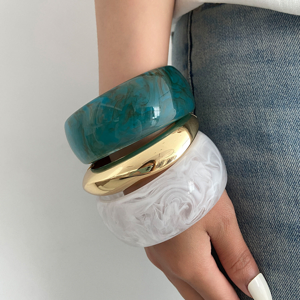 Fleur Resin Bangle