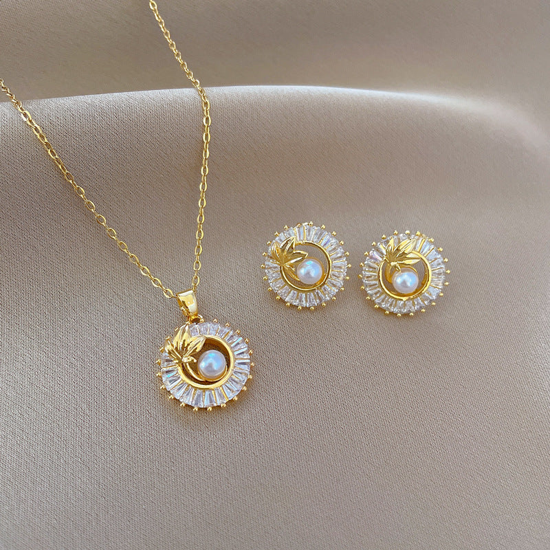 Fleur Earring & Necklace Set