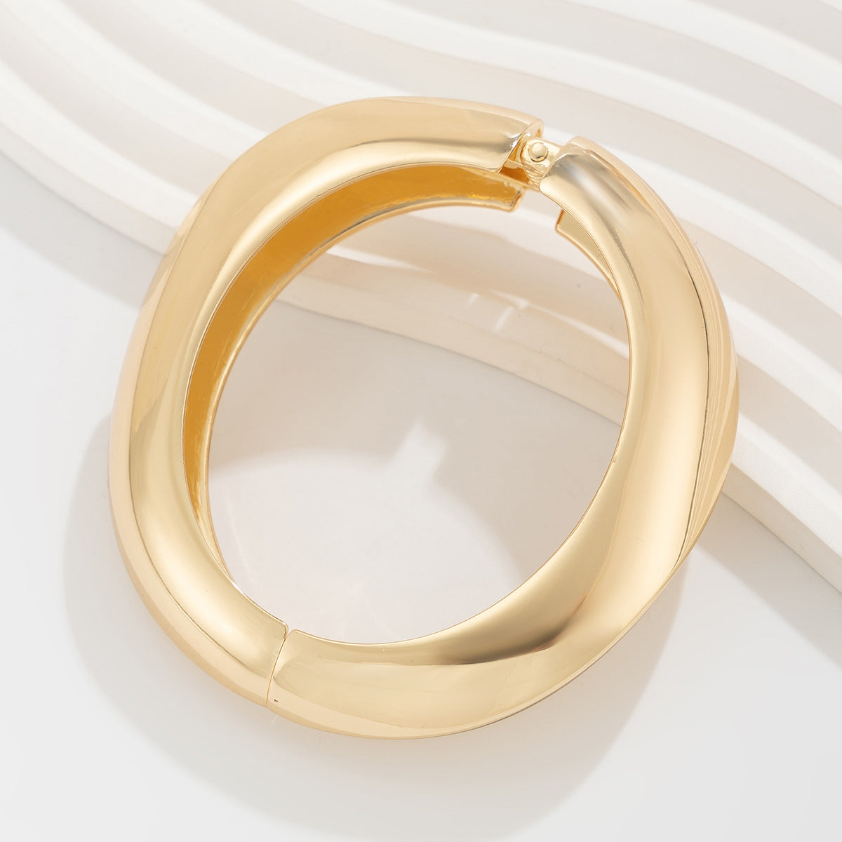 Fleur Resin Bangle