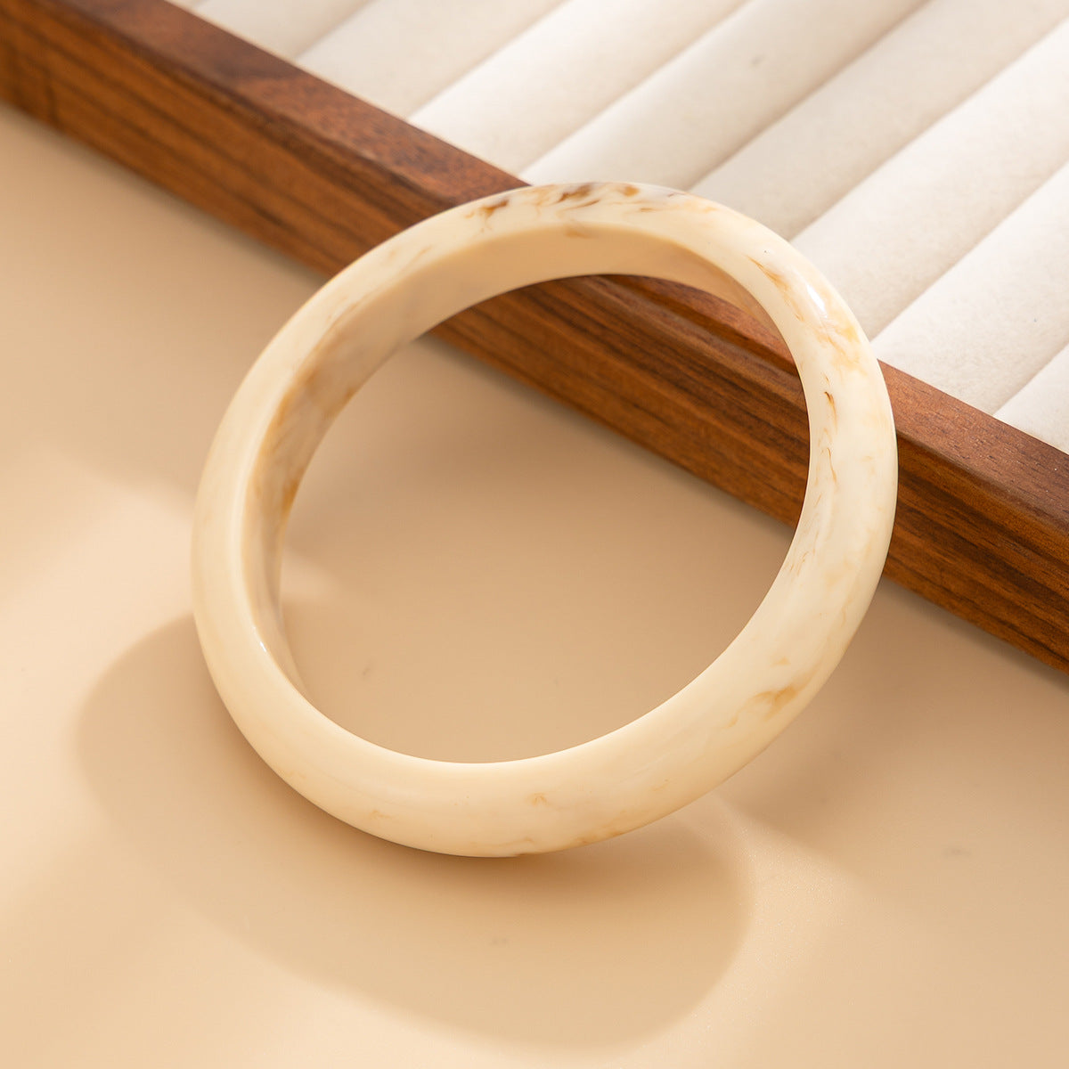 Fleur Chunky Resin Bangle