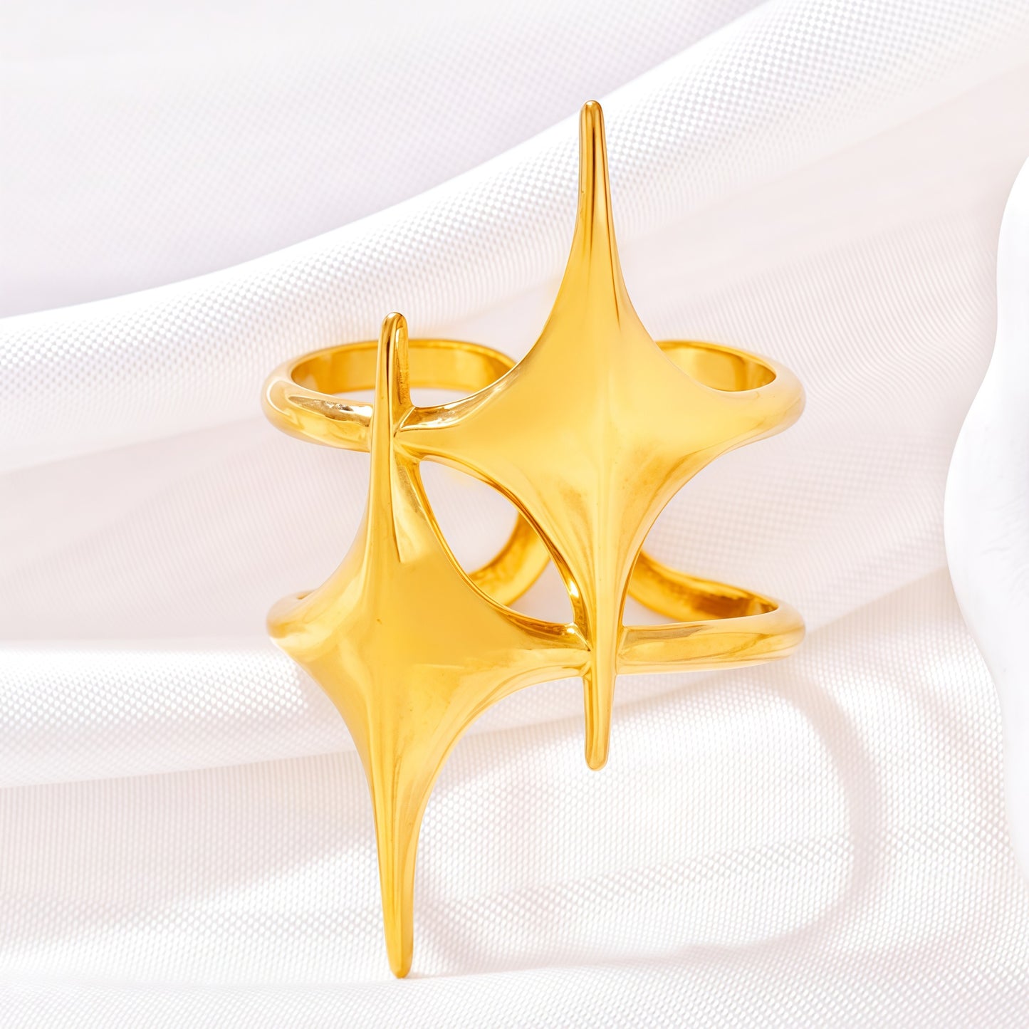 Lune Wave Ring
