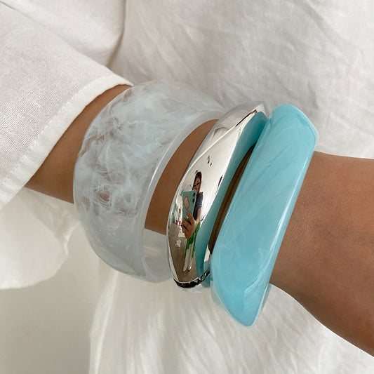 Céleste Chunky Resin Bangle