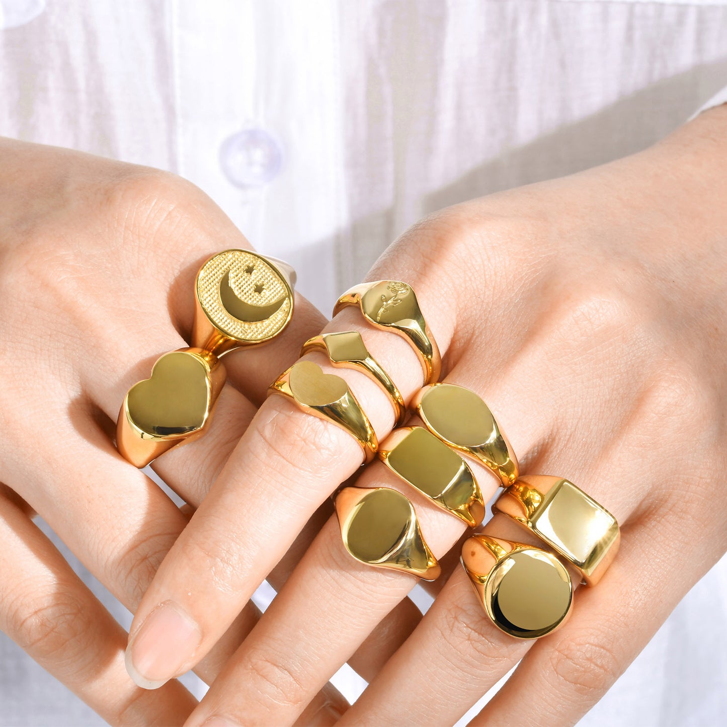 Lune gold Rings