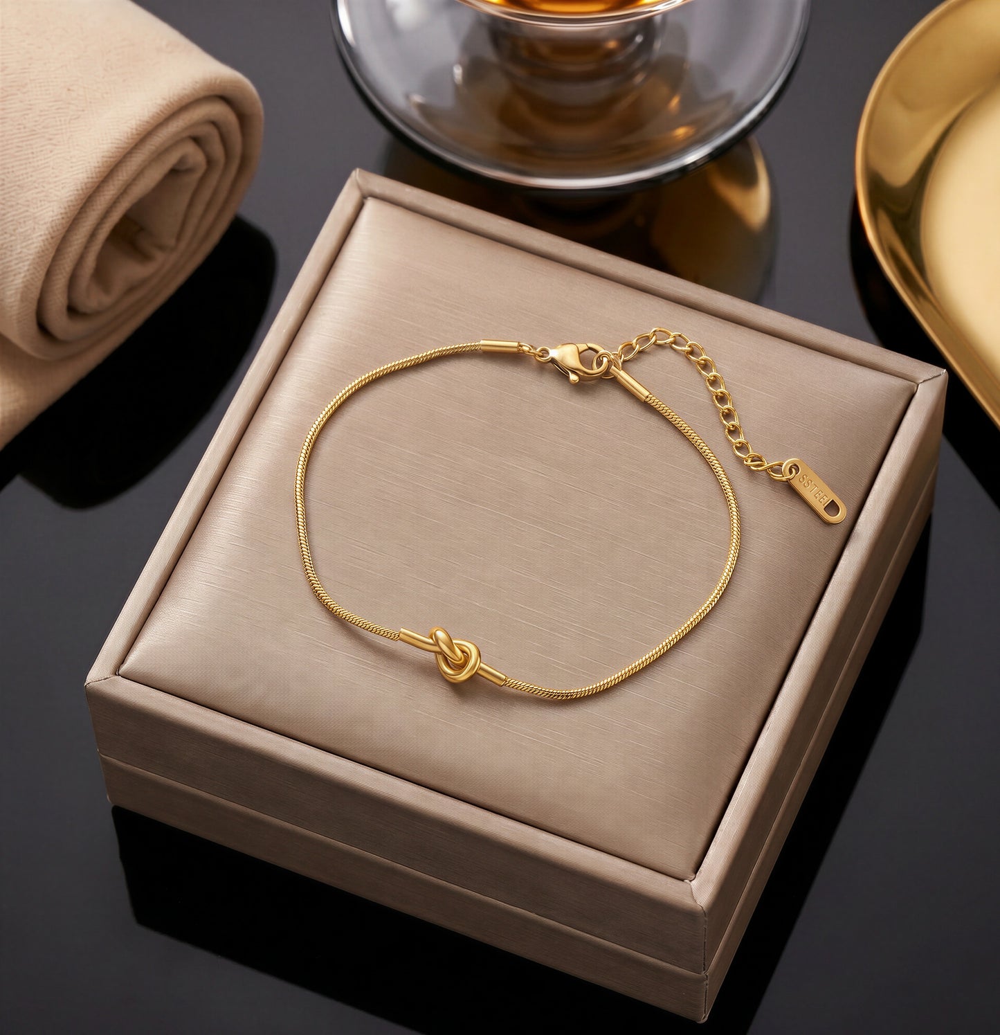 Céleste Statement bracelet